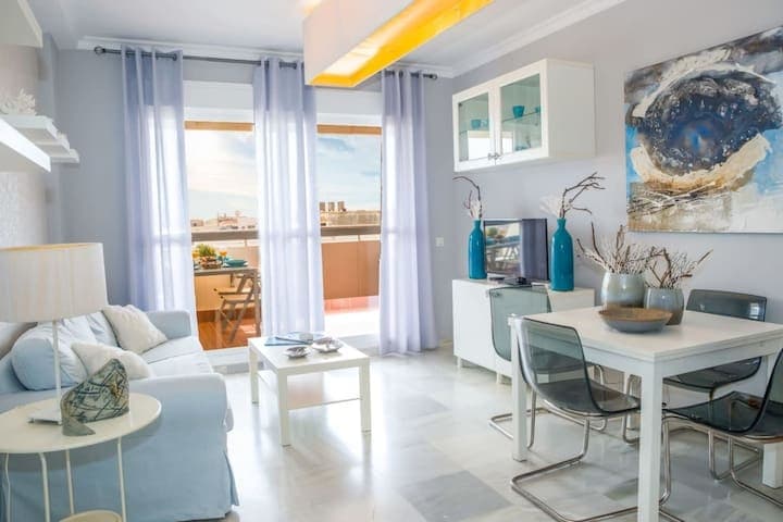 House with Terrace by the Seafront — Barbate