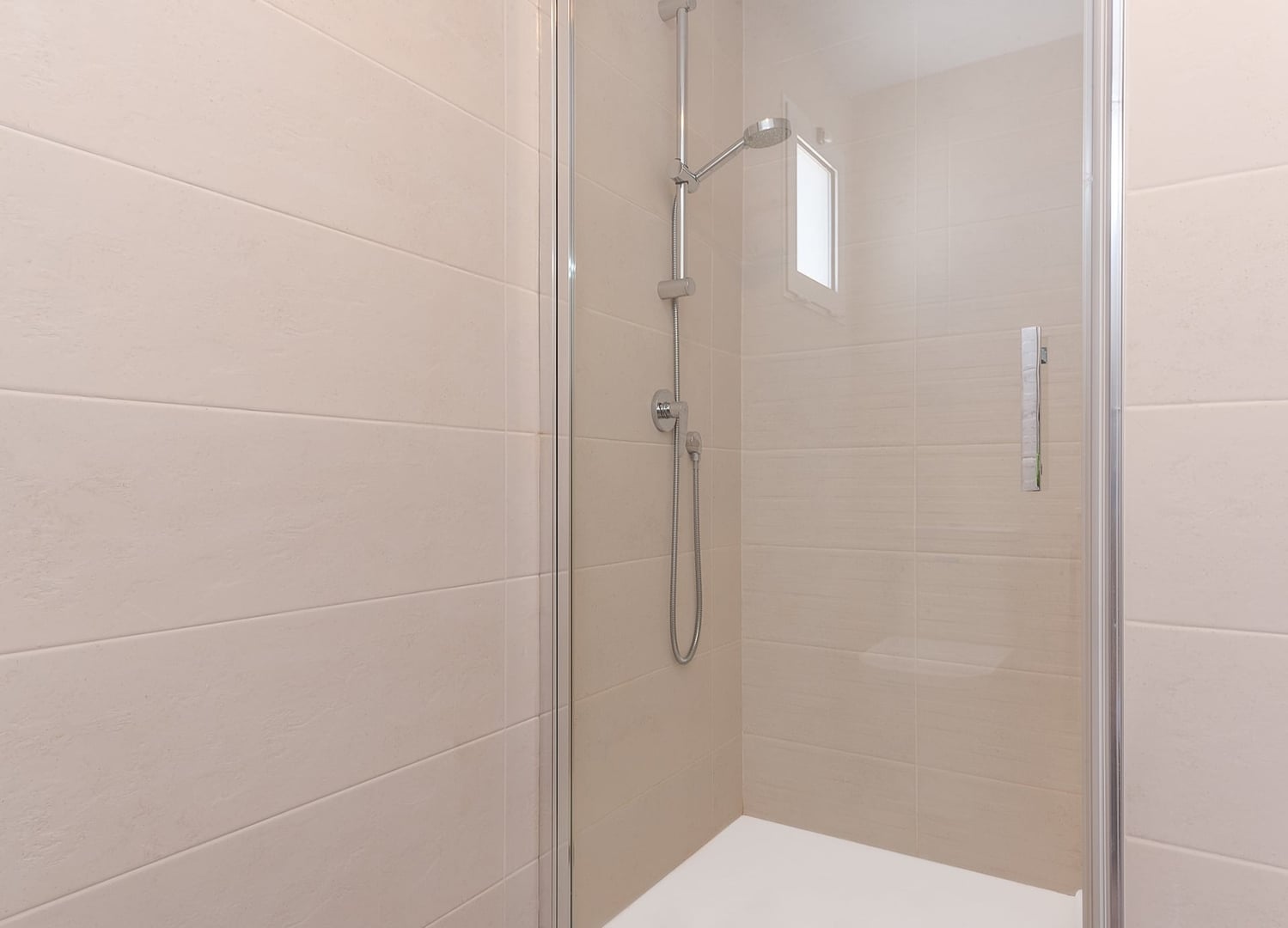 Apartamento top: vistas al mar, balcón y piscina — foto 12