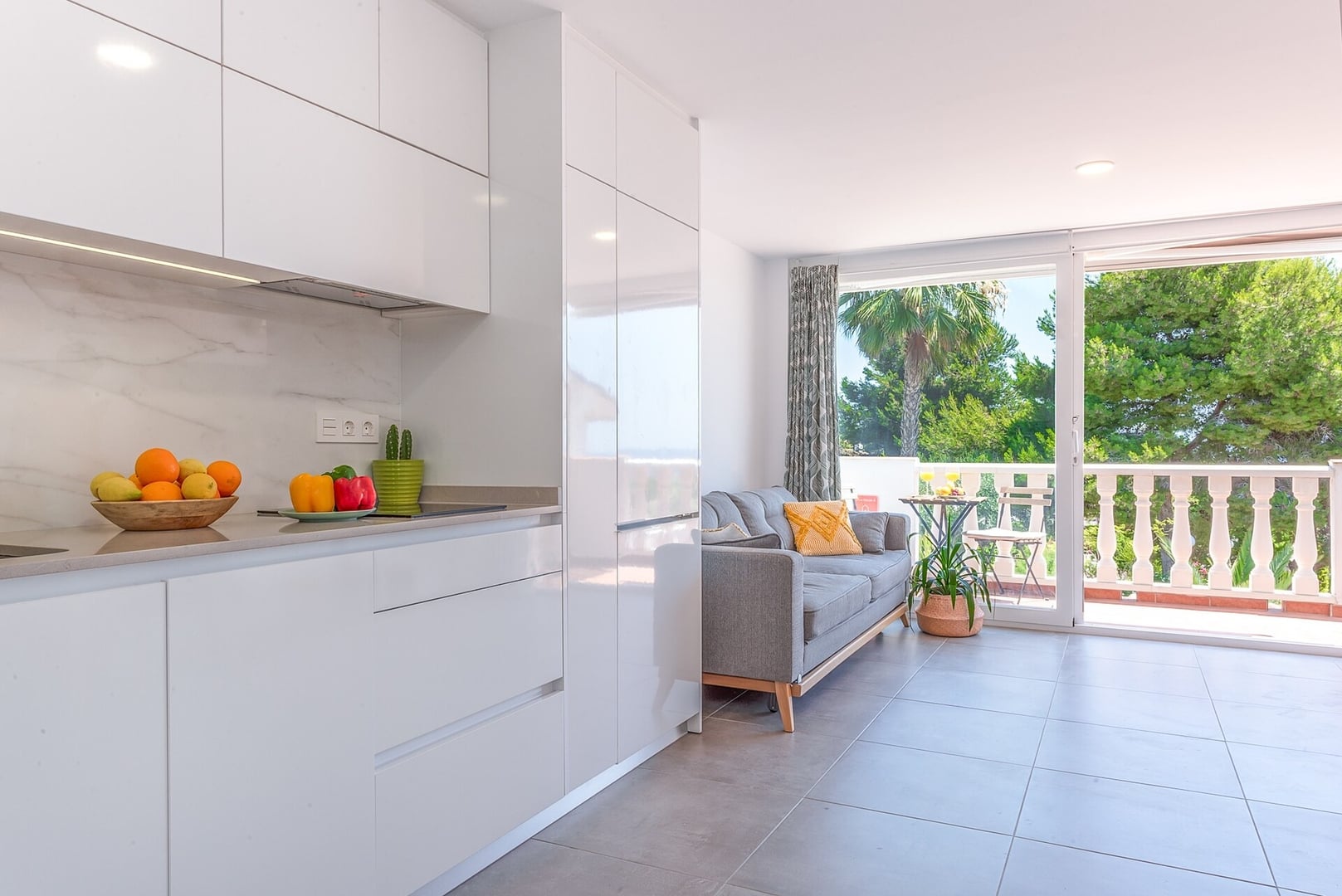 Apartamento top: vistas al mar, balcón y piscina — foto 5