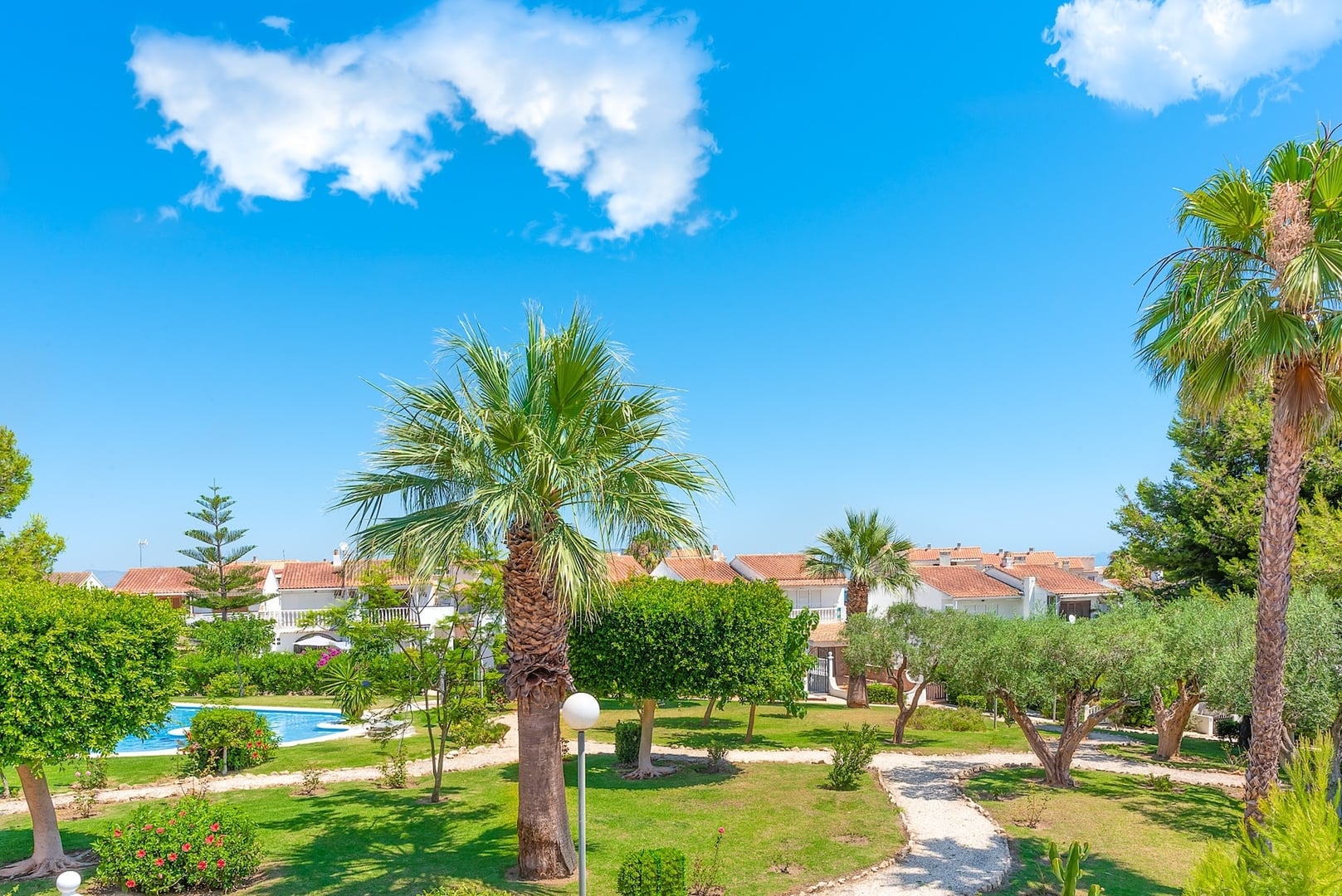 Apartamento top: vistas al mar, balcón y piscina — foto 16