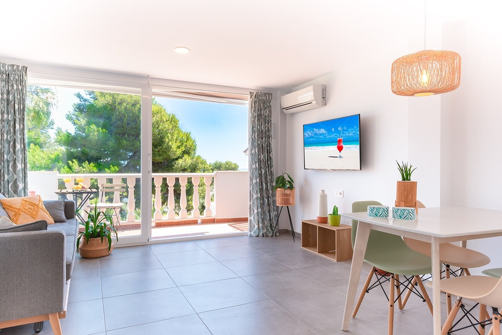 Apartamento top: vistas al mar, balcón y piscina — foto 18