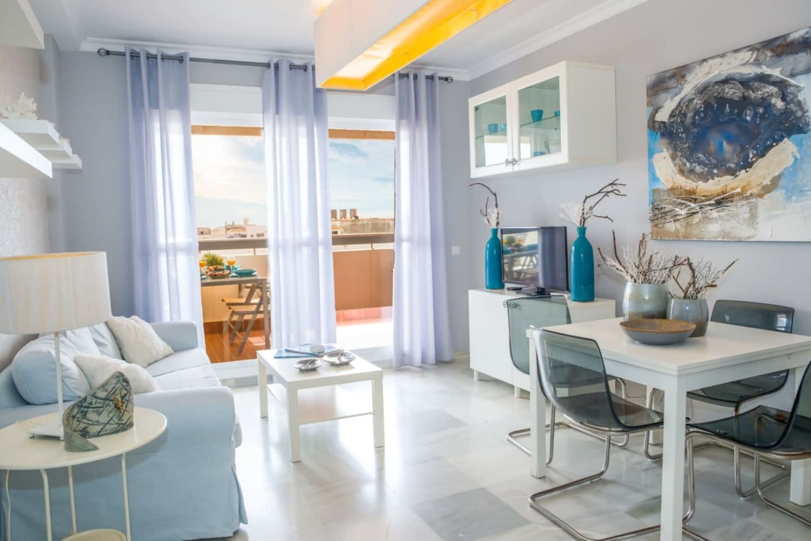 Casa con terraza junto al Paseo Marítimo — foto principal